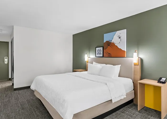 Spark By Hilton Bardstown