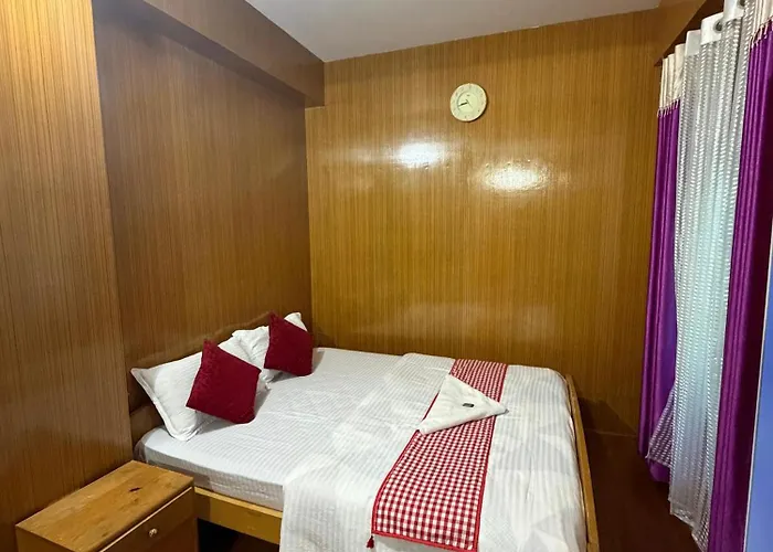Tawang Hotels