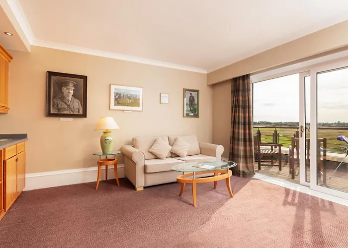 Carnoustie Hotels