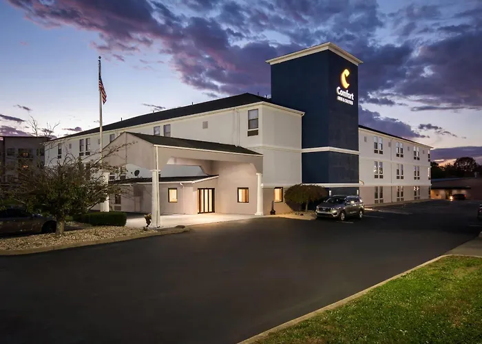 Comfort Inn & Suites Cincinnati Eastgate