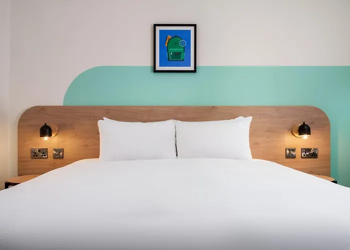 Enderby Hotels