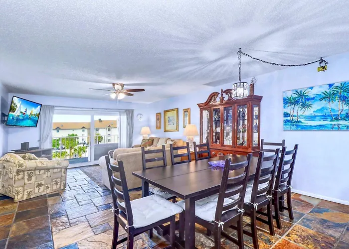 Reef Club 304 Villa Clearwater Beach