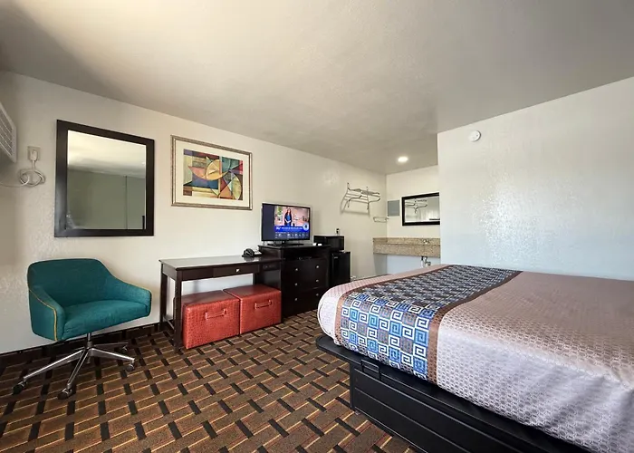 Budget Inn Ada