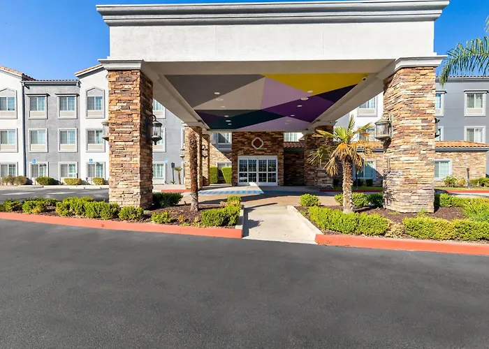 Spark By Hilton Redlands