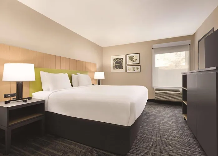 Country Inn & Suites By Radisson, Dunn I-95