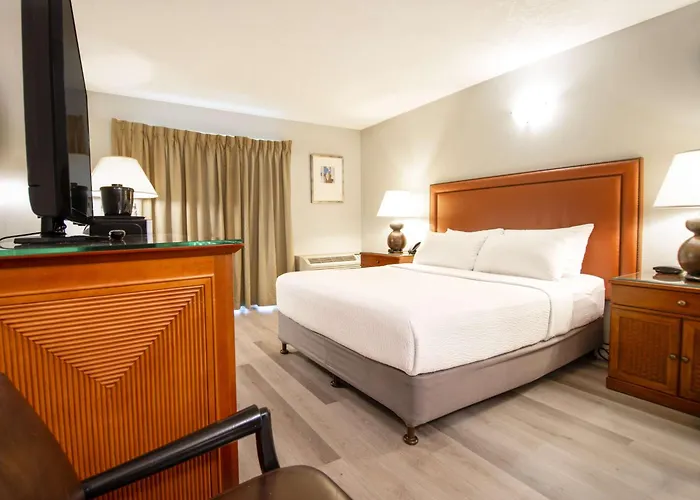 Hornby Island Hotels
