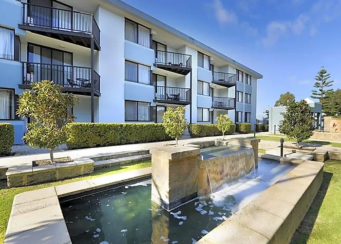 South Perth Hotels