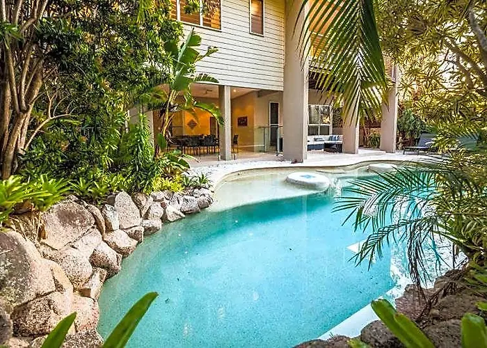 Sunshine Coast Hotels