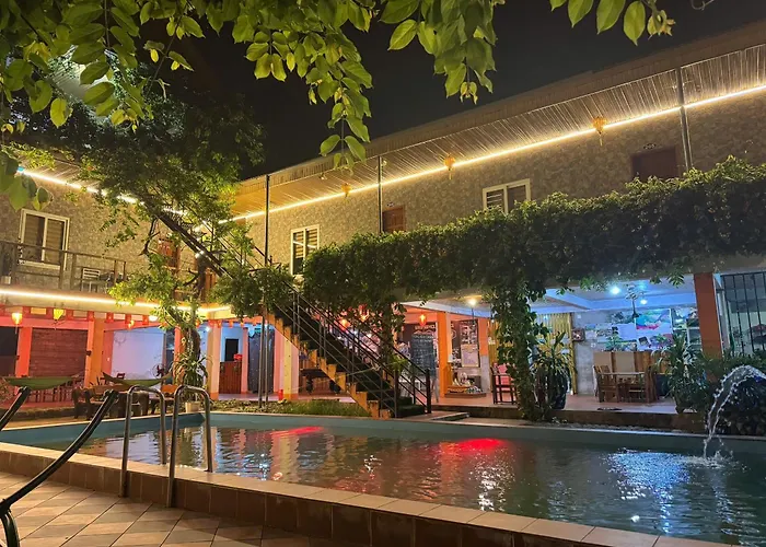 Phong Nha Hotels