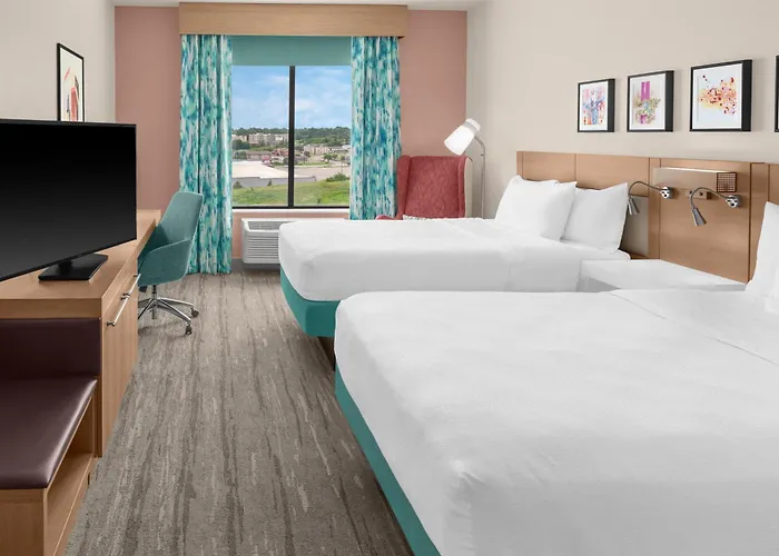 Topeka Hotels