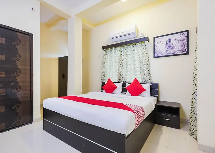 Omkareshwar Hotels