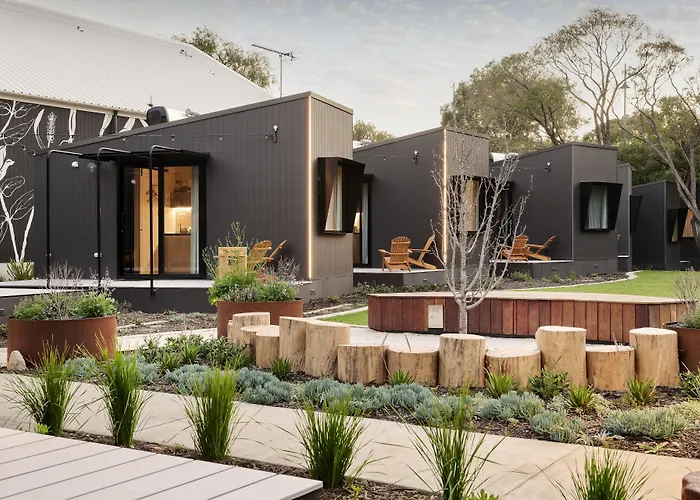 Dunsborough Hotels