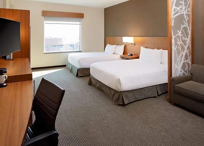 Glendale Hotels
