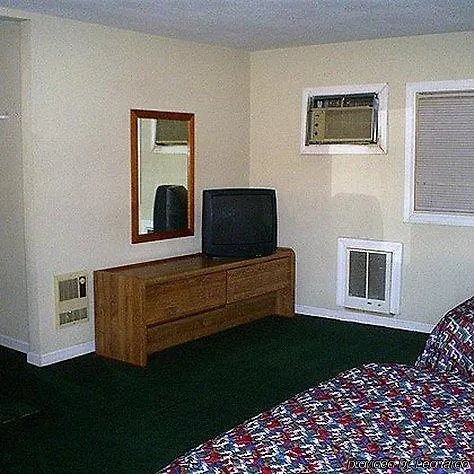Crestview Inn