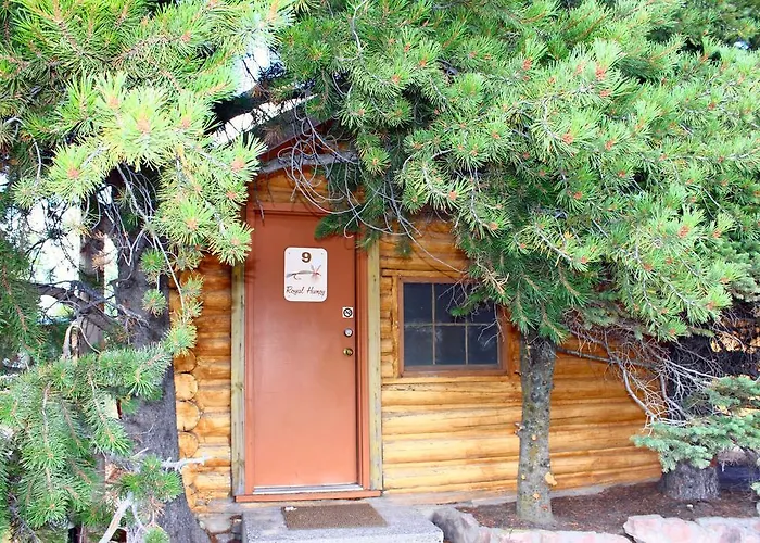 Sleepy Hollow Lodge West Yellowstone