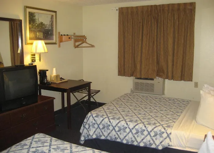 The Lodge At Pensacola Ferry Pass