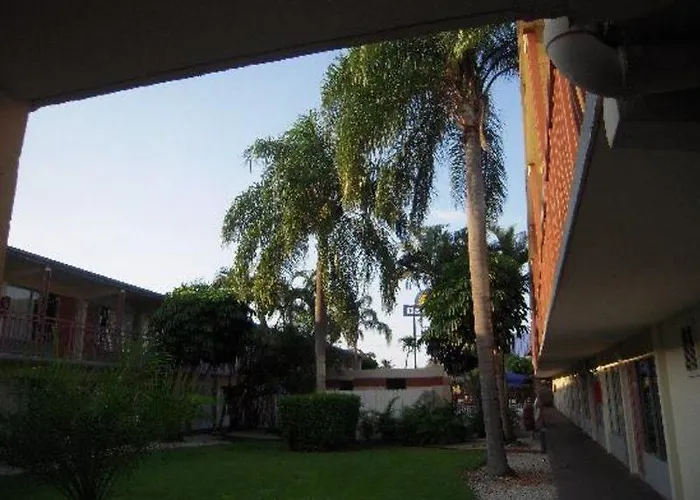 Days Inn By Wyndham West Palm Beach