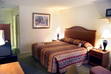 Rodeway Inn And Suites Las Cruces