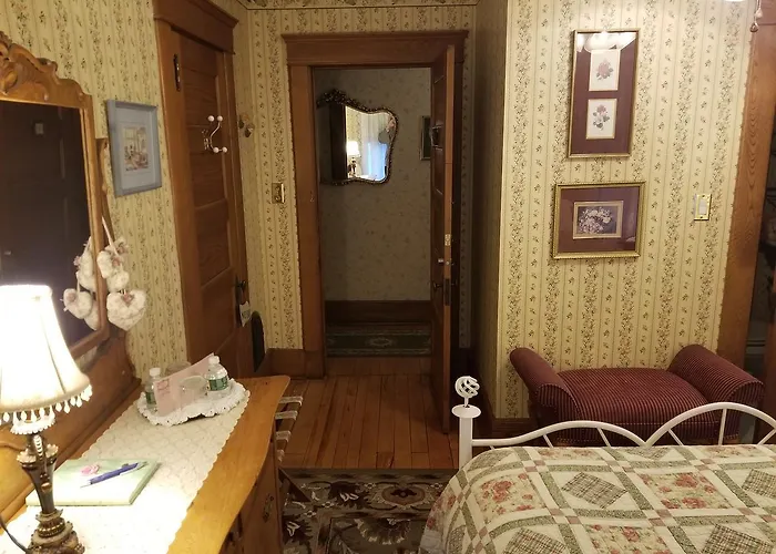 Rose & Thistle Bed & Breakfast Cooperstown