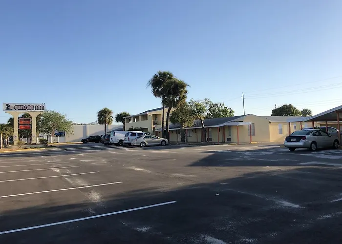 Sunset Inn- Fort Pierce, Fl
