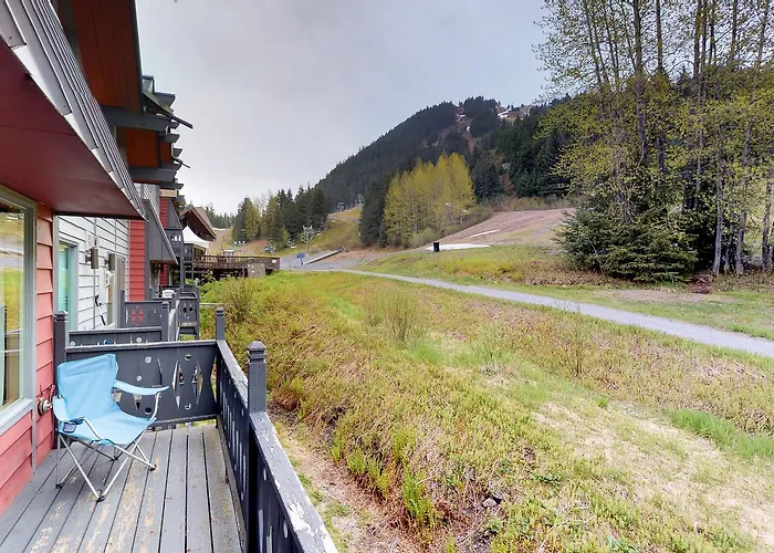 East Condo #218 Girdwood