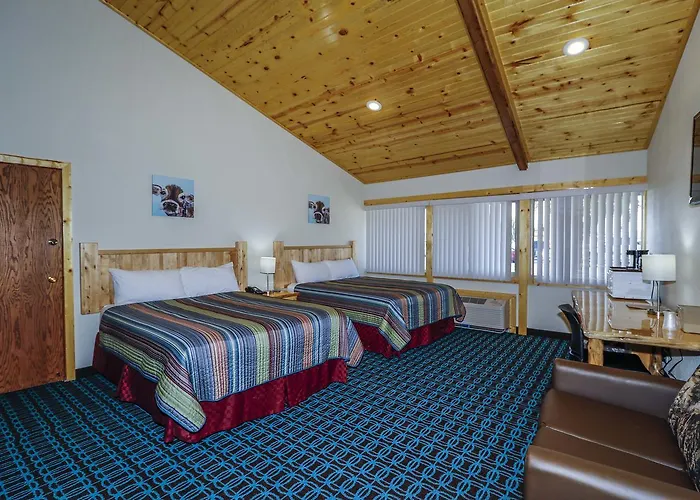 Round Barn Lodge Spring Green