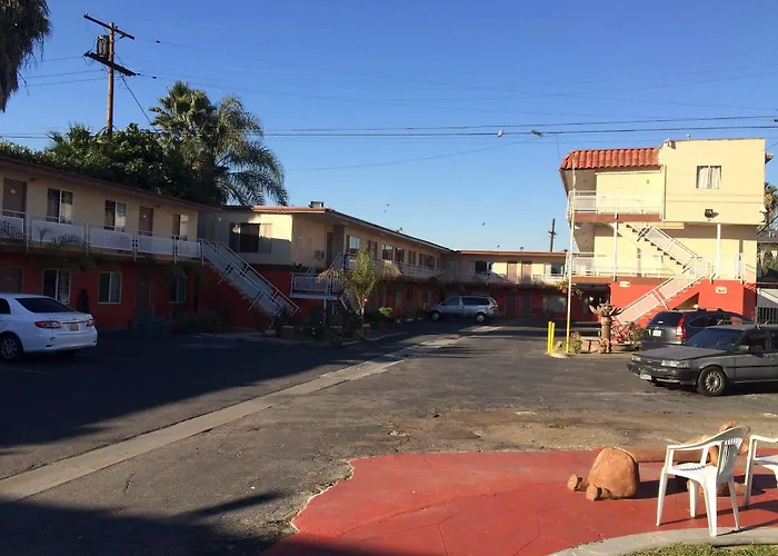 Long Beach Motel