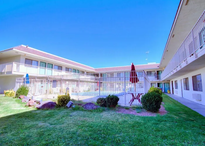 Rodeway Inn Las Cruces