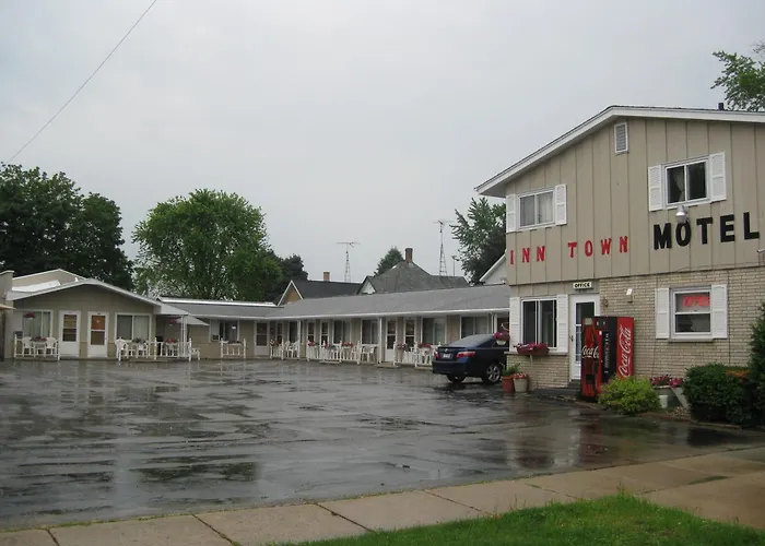 Inn Town Motel Waupun
