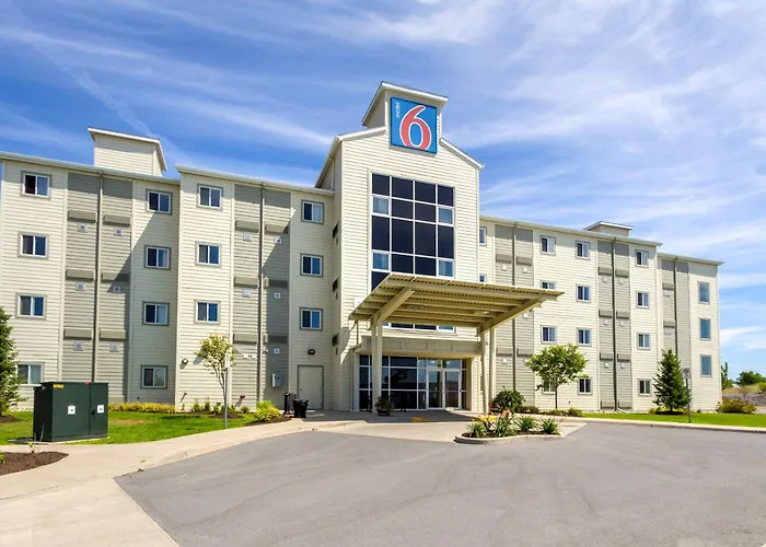 Kingston Hotels