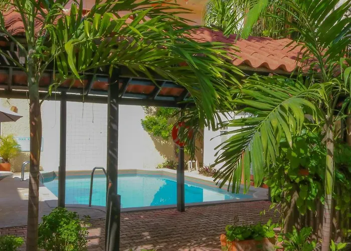 Banana Beach Resort San Pedro 