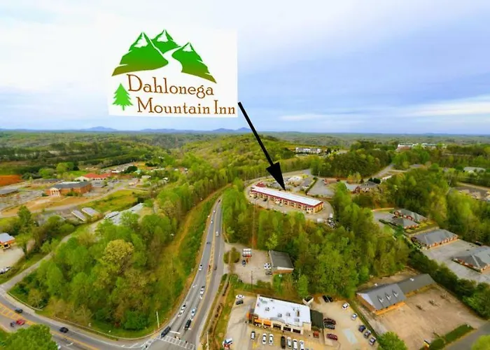 Dahlonega Mountain Inn