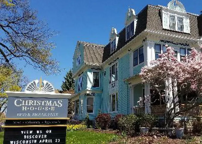 Christmas House Bed & Breakfast Racine