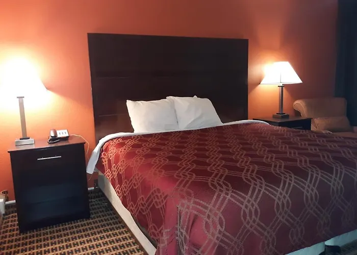 Oyo Hotel Chattanooga East Ridge - 5 Mi From Erlanger East Hospital