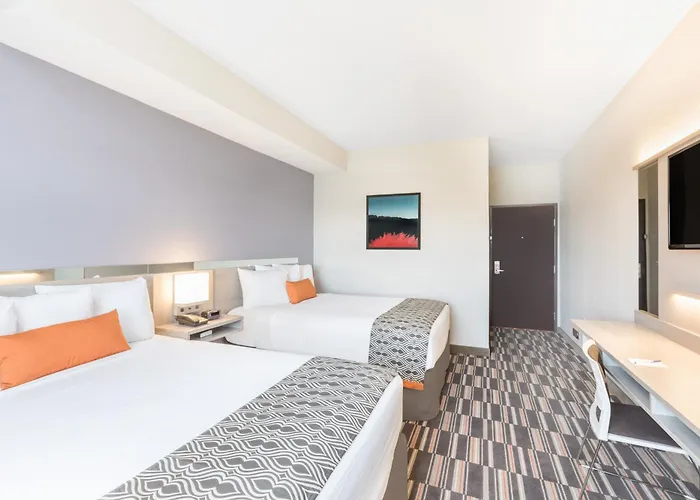 Microtel Inn & Suites By Wyndham Perry