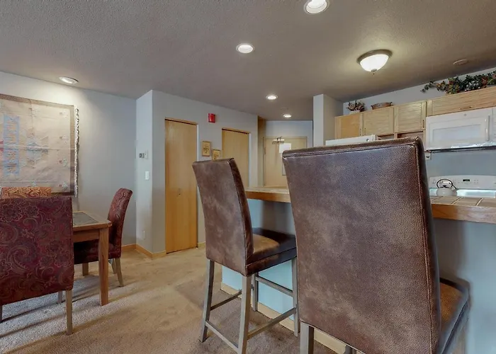 Liftside Condominiums 203 Keystone